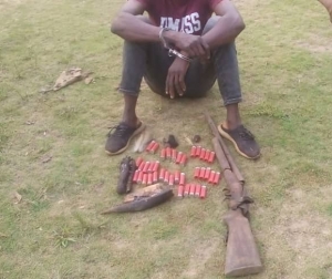 Soubré : En fuite depuis mars, un présumé trafiquant de peaux de panthère interpellé avec une arme et des munitions