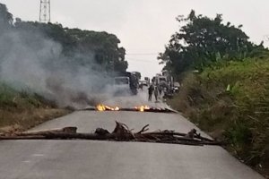 Des jeunes de l’opposition manifestent à Songon contre la candidature de Ouattara à l’élection présidentielle