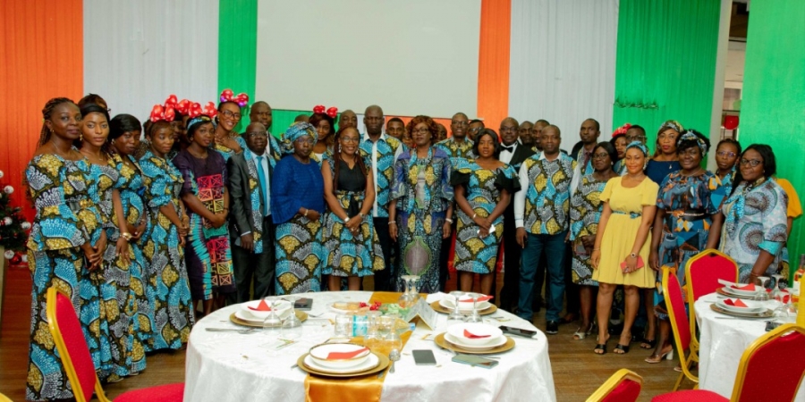 Fêtes de fin d’année : Nialé Kaba offre un déjeuner aux membres de son cabinet