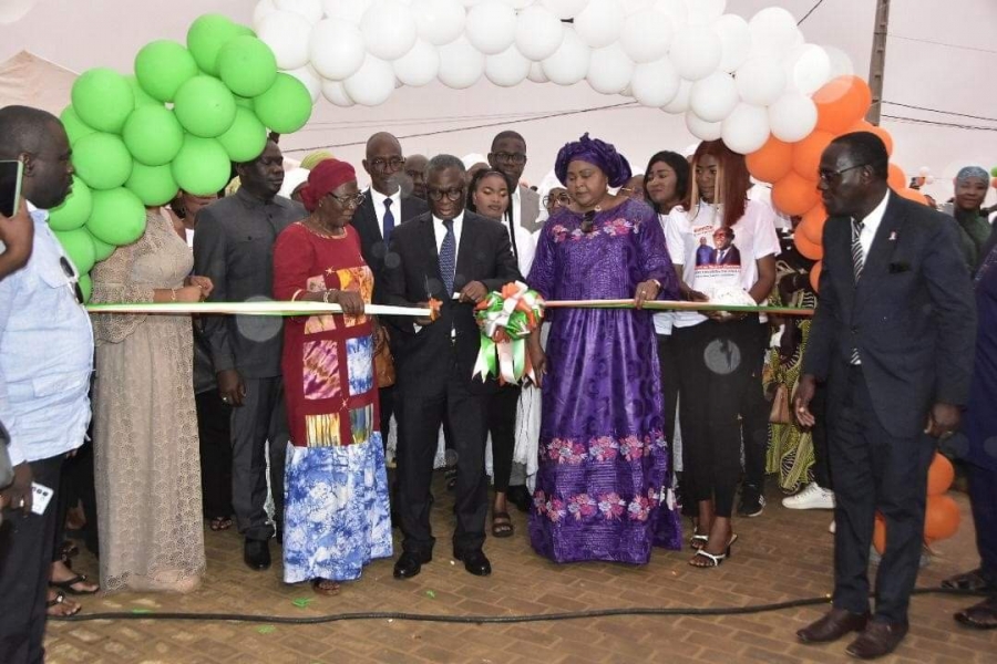 Côte d’Ivoire/District Autonome d&#039;Abidjan : Cissé Ibrahima Bacongo offre 51 magasins aux femmes de l’ex-marché Petit Lomé