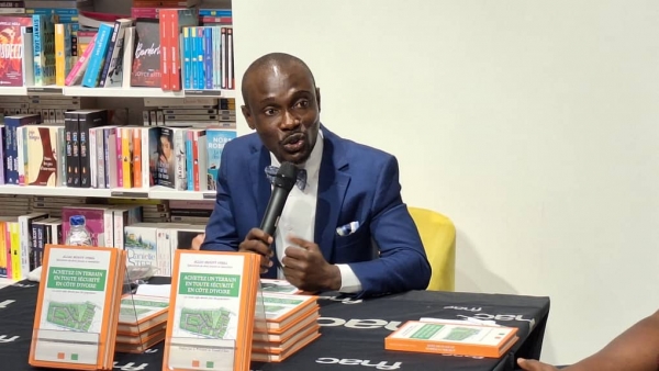 Côte d'Ivoire/Littérature: le magistrat Noël Allou dédicace son  livre 