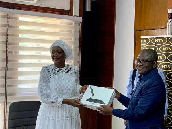 MTN-CI remet officiellement les clés d’une salle de visioconférence connectée à l’UFR des sciences médicales de l’Université FHB de Cocody