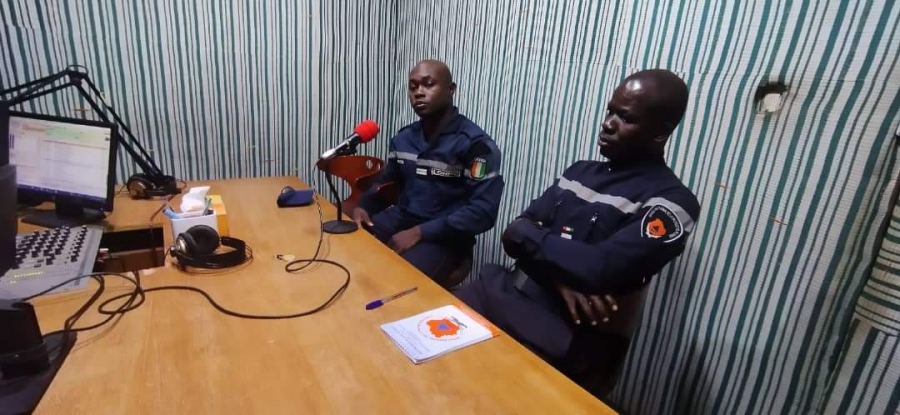 Côte d’Ivoire/Sécurité routière : des pompiers sensibilisent les populations du Gontougo et du Bounkani sur les radios de proximité