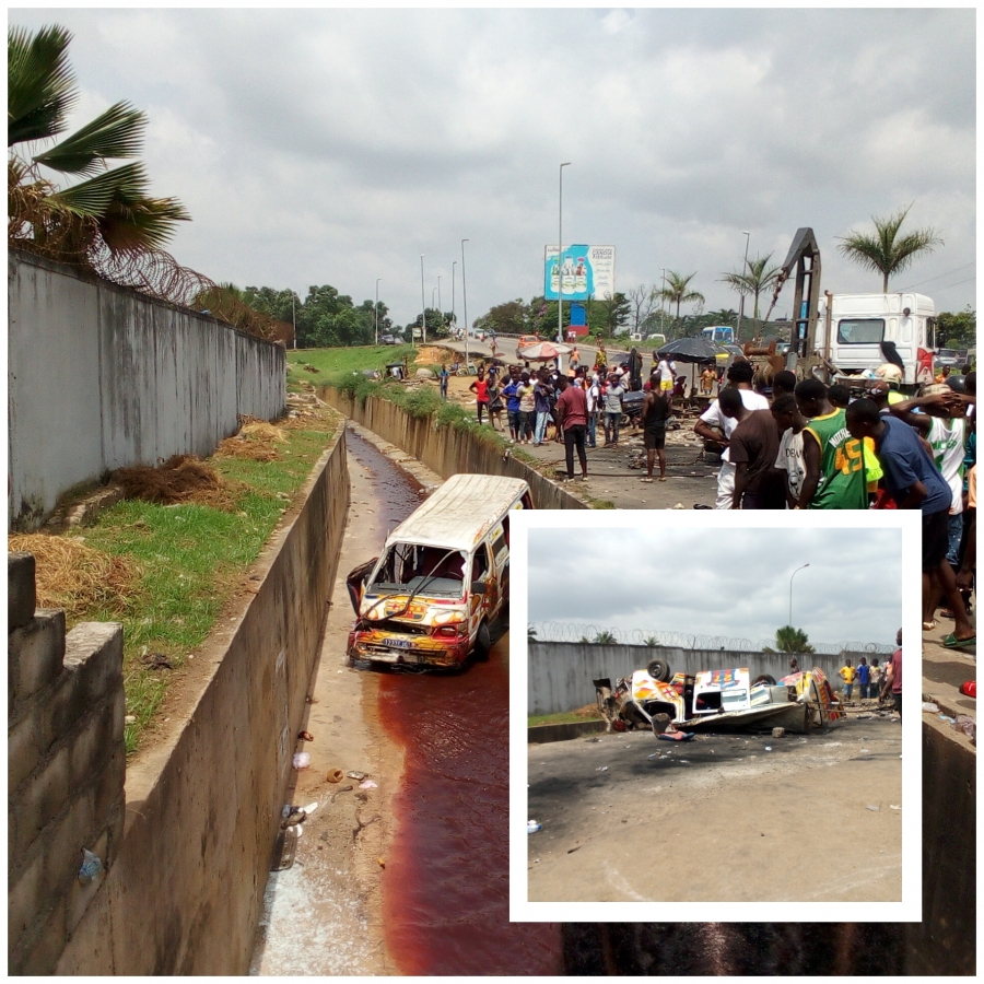 Côte d&#039;Ivoire/Yopougon -Siporex : un mini-car se retrouve dans le caniveau avec ses 15 passagers