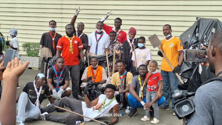 Côte d’Ivoire/Yop Clean-Up Day : l&#039;ONG Main Forte et des scouts musulmans mènent une opération de propreté à Yopougon