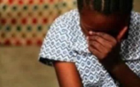 « Je pense que je ne suis pas la fille de mon défunt père »