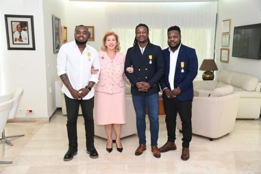 Côte d'Ivoire/Audience : la Première Dame reçoit le groupe zouglou  Révolution