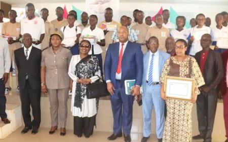 Les meilleurs jeunes filles en mathématiques primées à San Pedro