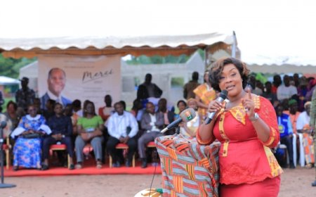 Solidarite Dans le Gontougo : La Ministre Belmonde Dogo Investit 41 Presidentes de Cooperatives de Femmes et 31 Jeunes Veilleurs