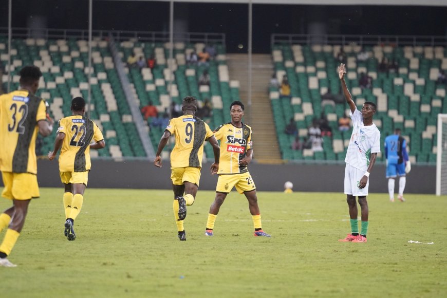 Football-Ligue 1 Lonaci (9e journée) : l’Asec et le Stella Club se neutralisent (1-1). Les Mimos reprennent la tête du championnat
