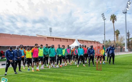 CAN Maroc 2025 : les Éléphants rendent hommage à Jean-Louis Gasset, avant le choc face au Cameroun