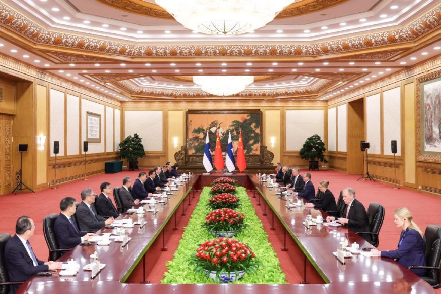 Xi Jinping encourage les entreprises finlandaises à "plonger dans le vaste océan du marché chinois"