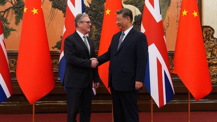 La Chine et le Royaume-Uni s'accordent pour développer un partenariat stratégique global, cohérent et de long terme lors de la rencontre entre Xi Jinping et Keir Starmer