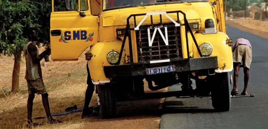 Crise du carburant au Mali : les chauffeurs routiers rentrent en grève, après l’attaque meurtrière du 29 janvier dans l’ouest du pays