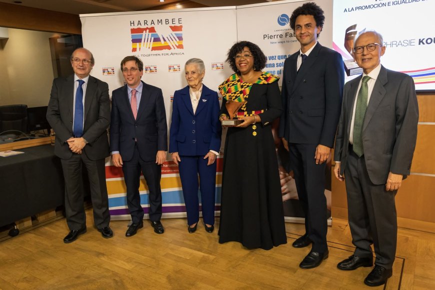 Côte d’Ivoire-Distinction : Euphrasie Kouassi Yao honorée pour 35 ans d’engagement en faveur des femmes africaines