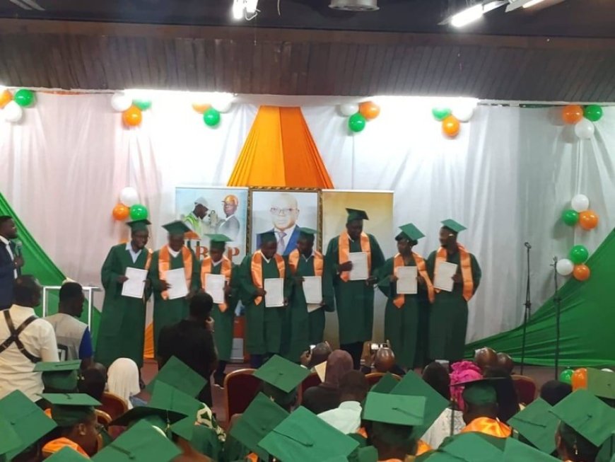 Côte d’Ivoire : plus de 100 nouveaux diplômés issus des filières du bâtiment et des travaux publics
