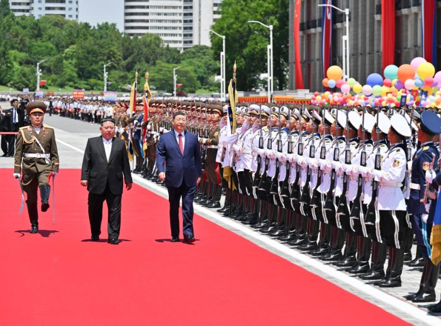 Accueilli en grande pompe à Pyongyang, Xi entame une visite d'Etat en RPDC