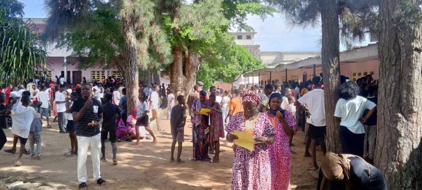 Côte d’Ivoire-BEPC 2026 : entre joie et tristesse au Collège Les pigeons de Yopougon