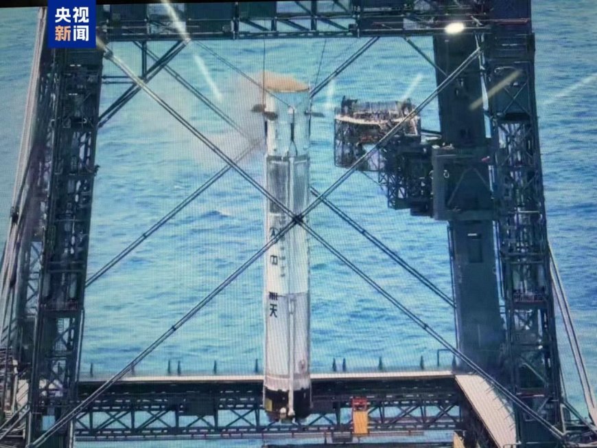 Succès historique et première mondiale : la fusée chinoise Longue Marche 10B réalise sa première récupération au filet marin