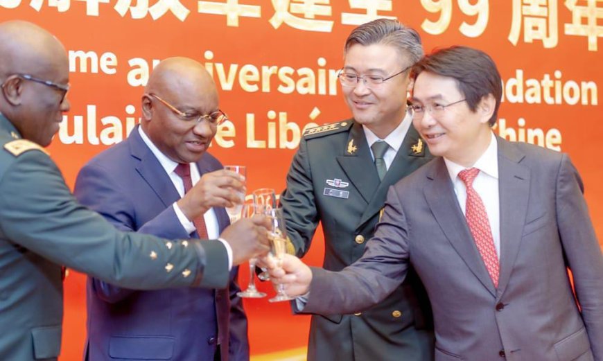 Côte d’Ivoire : la Chine célèbre le 99e anniversaire de son Armée populaire de libération et réaffirme son engagement pour la paix