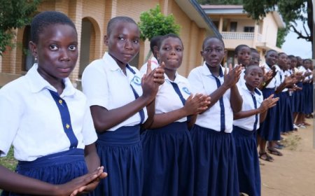 Côte d'Ivoire-Rentrée Scolaire 2026-2027 : la direction des écoles, lycées et collèges fixe à 11 cm la longueur des jupes des élèves filles