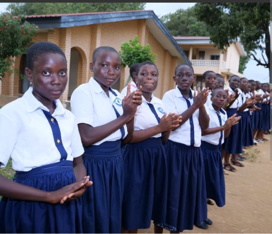 Côte d'Ivoire-Rentrée Scolaire 2026-2027 : la direction des écoles, lycées et collèges fixe à 11 cm la longueur des jupes des élèves filles