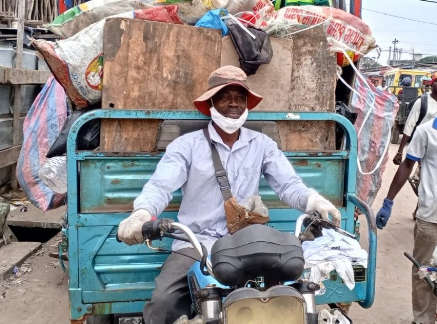 Gestion des déchets domestiques-Boni Jonas, pré-collecteur d’ordures : « Mon gain, je l’estime à 300.000 FCFA par mois...» (reportage)