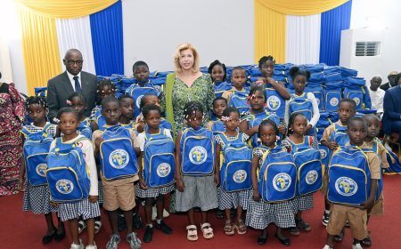 Côte d'Ivoire : Dominique Ouattara lance la campagne de distribution de 15 000 kits scolaires à travers le pays