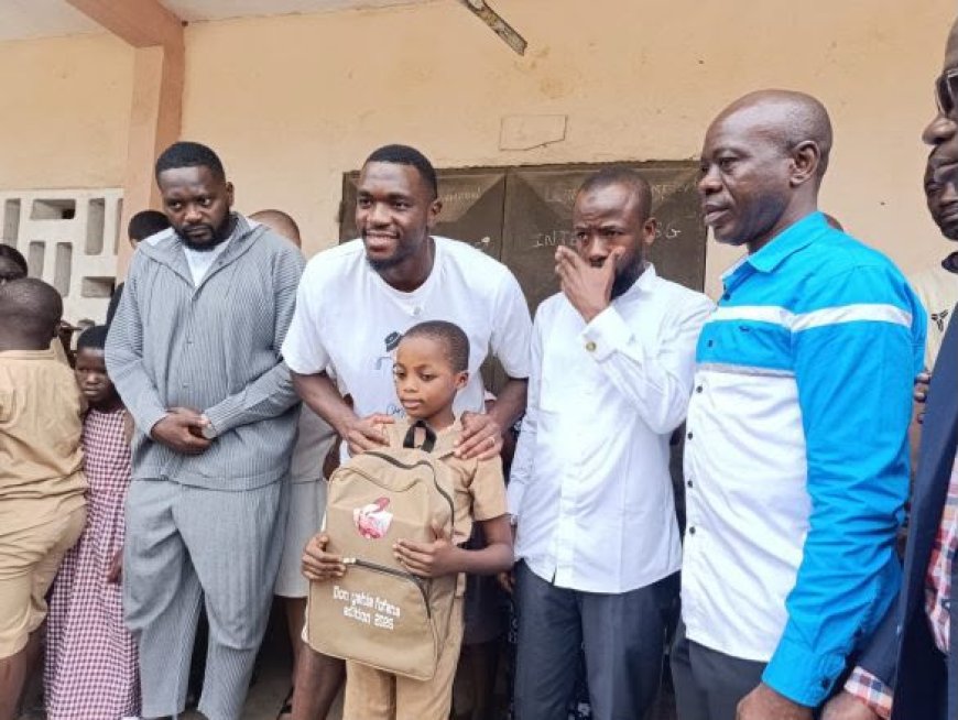 Action sociale : Yahia Fofana offre plusieurs kits scolaires à des élèves à Anyama